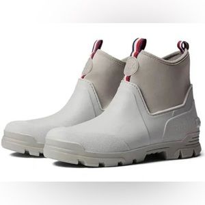 Tommy Hilfiger women's size 8 rain boots.